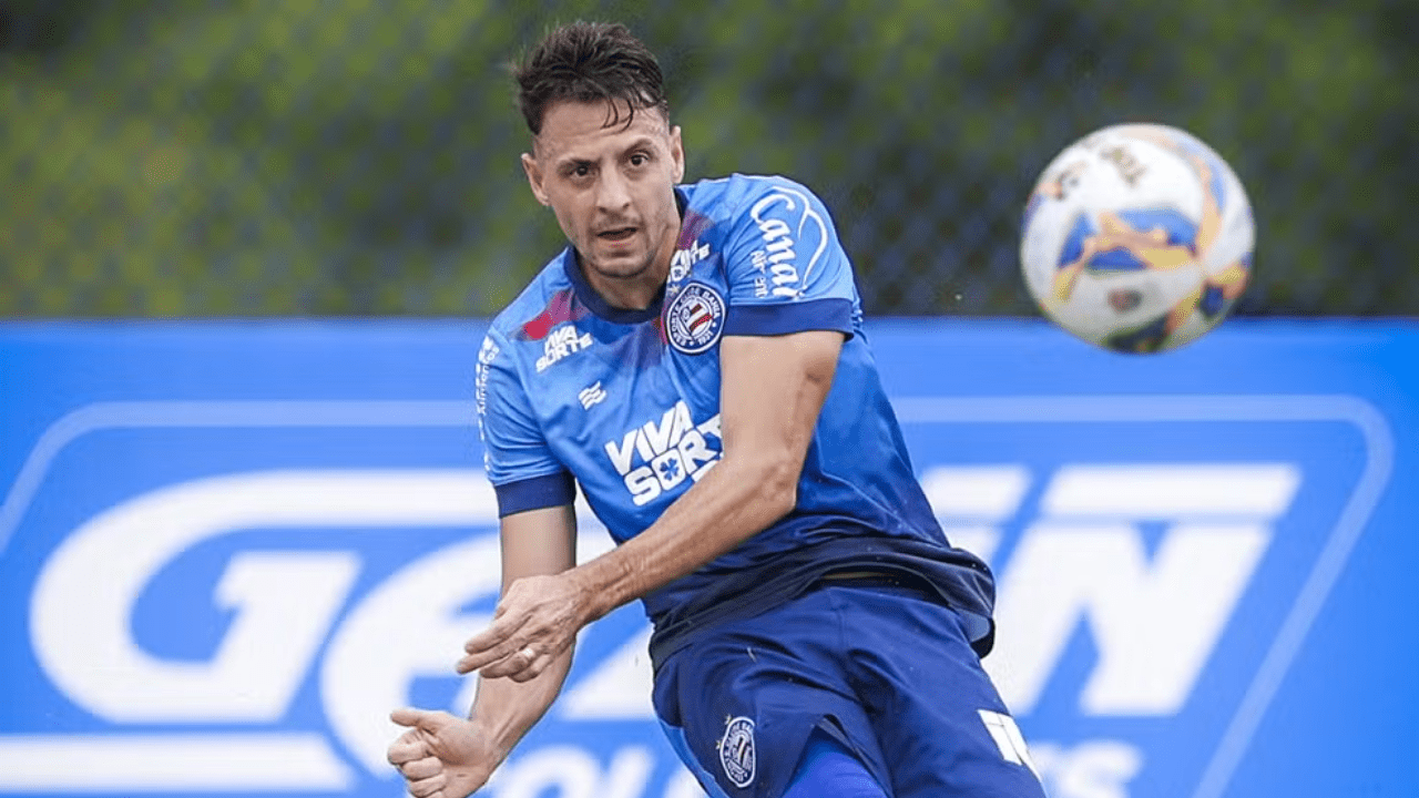 Bahia deve ganhar retorno de Santiago Arias contra o Cruzeiro