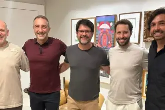 Bellintani recebe CEO da Liga do Catar em Salvador para discutir investimentos no futebol brasileiro