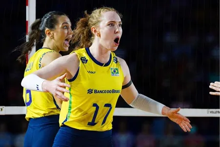 Brasil é derrotado pela Itália em tie-break e dá adeus ao título no Mundial de Vôlei