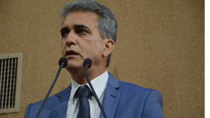 CCJ da Assembleia avalia 8 PLs e aprova projeto que combate à adultização de crianças na Bahia