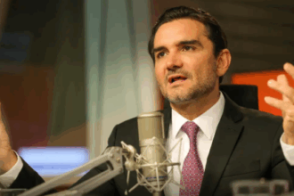 Celso Sabino confirma a Lula que deixará Ministério do Turismo