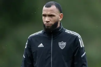 Filha de goleiro Everson é vítima de assédio em estacionamento da Arena MRV