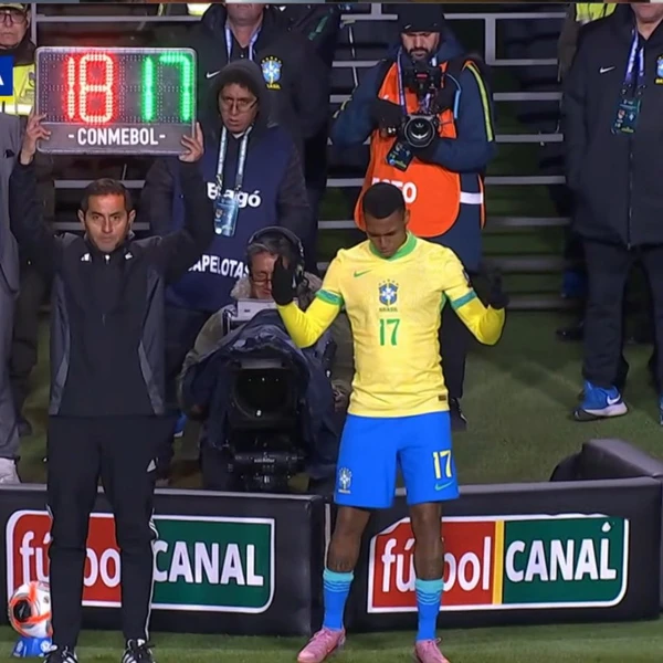 Jean Lucas celebra estreia pela Seleção e garante presença em decisão do Bahia contra o Fluminense