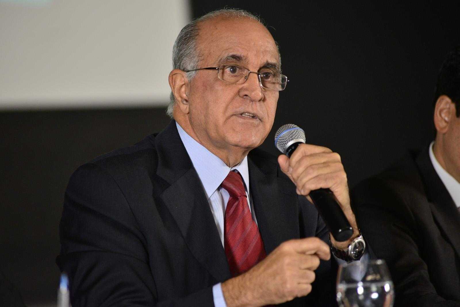 Paulo Souto relembra criação do SAC há 30 anos e critica governo por "tentar reescrever a história"