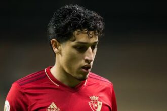Reforço! Vitória acerta contratação de atacante revelado pelo Barcelona