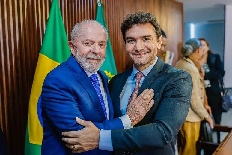 União Brasil dá 24 horas para filiados deixarem cargos no governo Lula sob risco de punição