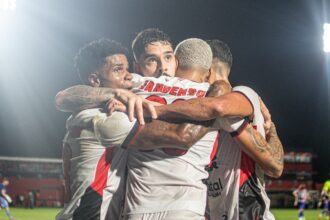 Vitória visita o Fortaleza em confronto direto contra o Z-4 do Brasileirão; veja prováveis times