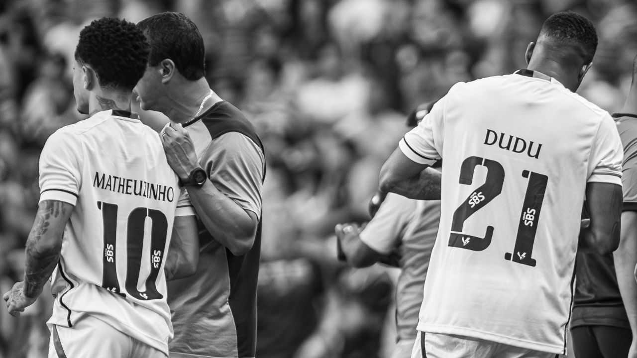 No Z-4, Vitória atinge recorde negativo histórico no Brasileirão 2025; saiba qual