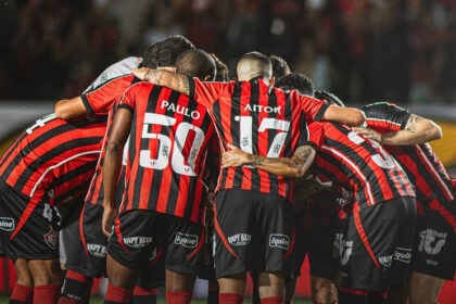 Vitória vence Atlético-MG por 1x0 e respira no Brasileirão
