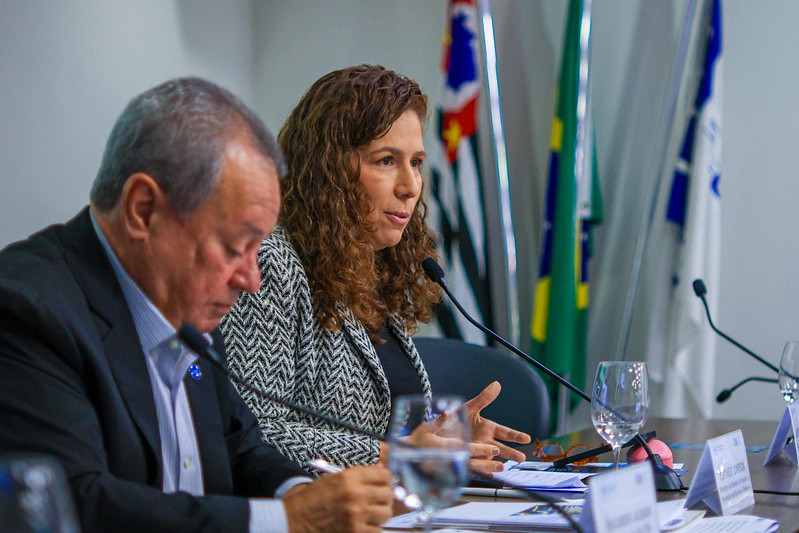 Empresários da Indústria Cobram Aumento de Servidores Públicos em Reunião com Ministra