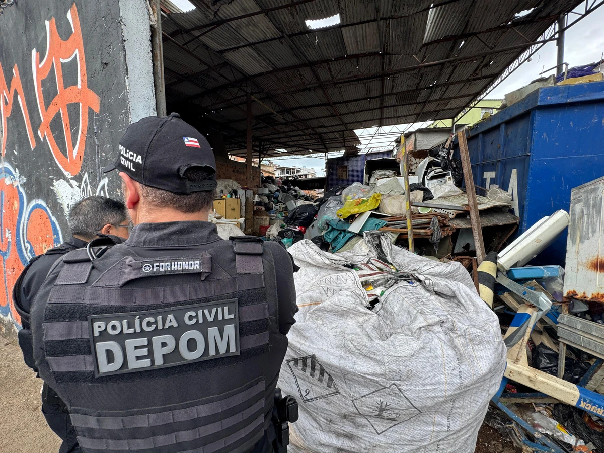 Polícia investiga ferro-velho em Salvador na Operação Escudo Urbano
