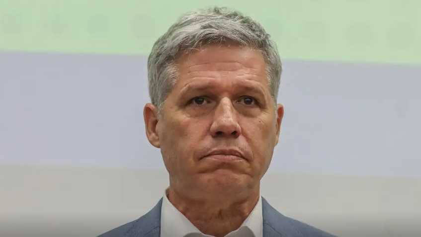 Ministro prevê queda nas tarifas dos EUA para carne e frutas