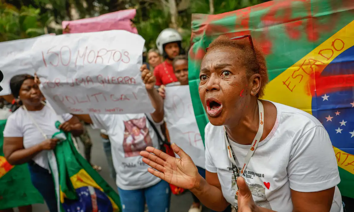 Denúncias revelam execuções e torturas no Rio: "carnificina"