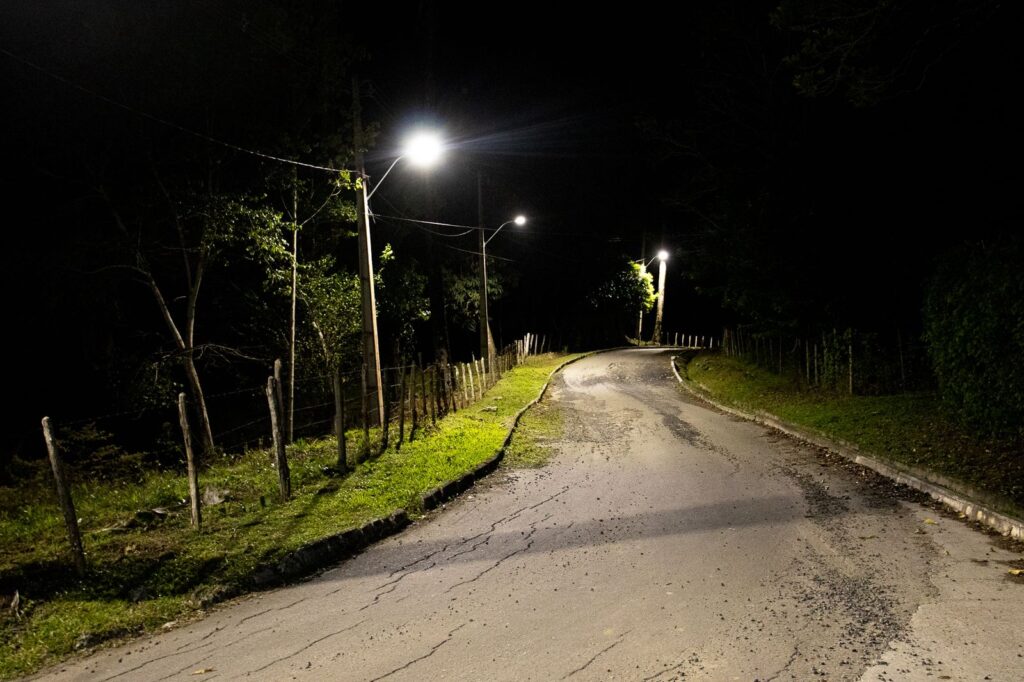 Novas luminárias em LED na Ilha do Paty