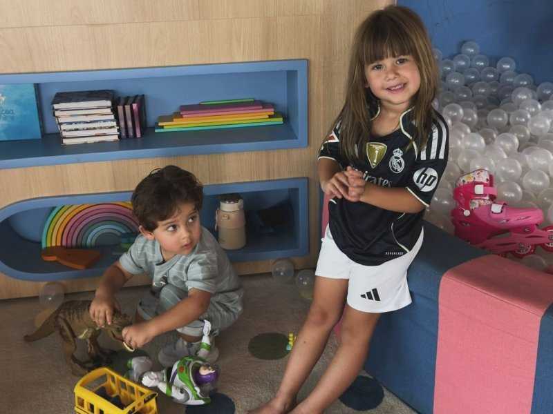 Maria Alice Encanta: A Camisa do Real Madrid de Vini Júnior!