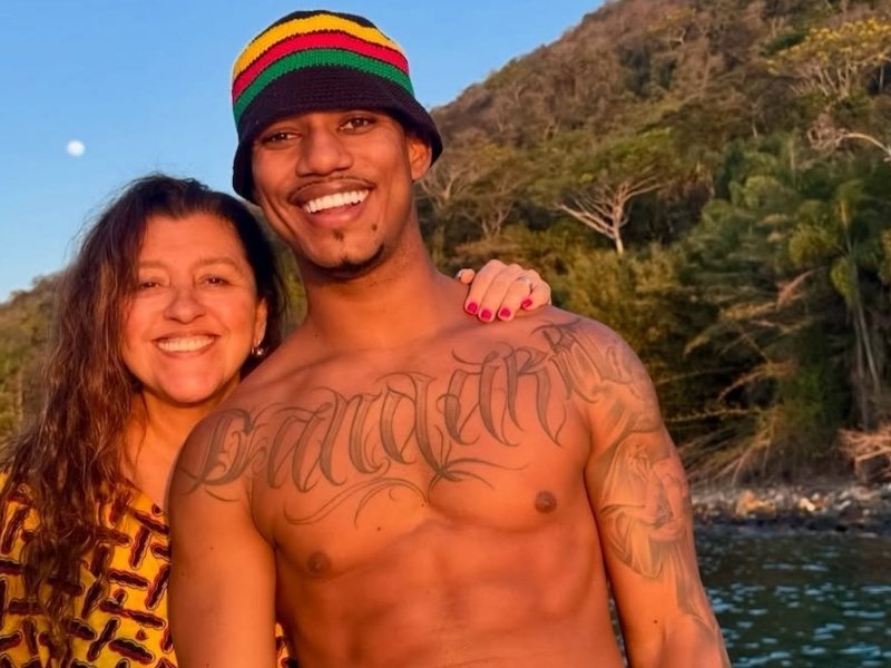 Regina Casé emociona ao homenagear O Kannalha e Preta Gil