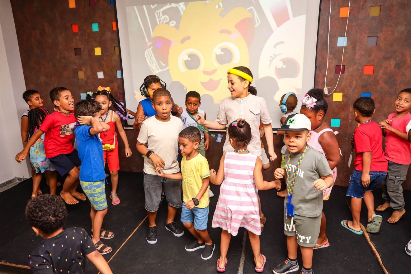 Candeias celebra o mês das crianças com evento do espaço querer bem Candeias celebra o mês das crianças com evento do Espaço Querer Bem