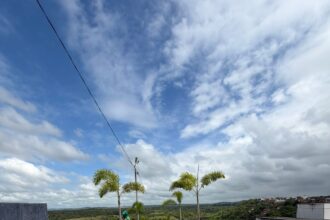 Candeias promove mutirão de limpeza em cemitérios para Dia de Finados