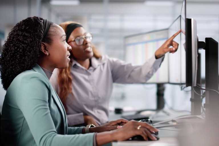 Aprendizagem profissional no Brasil atinge quase 700 mil contratos ativos