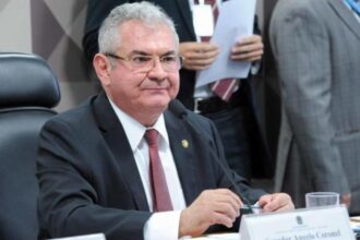 Angelo Coronel diz ser “candidatíssimo” à reeleição