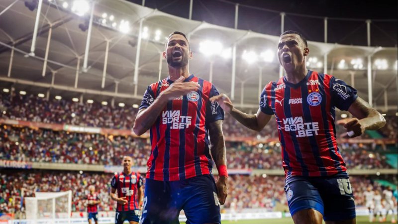 Bahia enfrenta o Grêmio na Fonte Nova em busca de reação