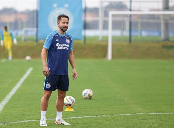 Câncer em Everton Ribeiro foi descoberto pelo Bahia durante exames de rotina