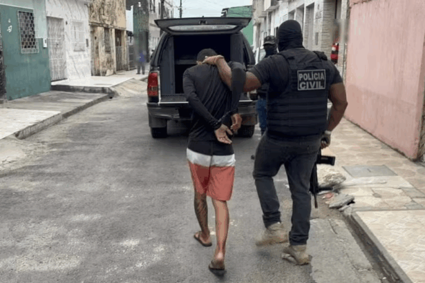 Polícia prende suspeitos de golpe bancário em Feira de Santana