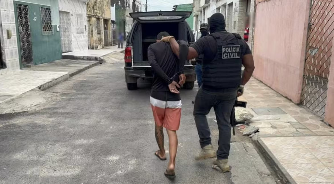 Polícia prende suspeitos de golpe bancário em Feira de Santana