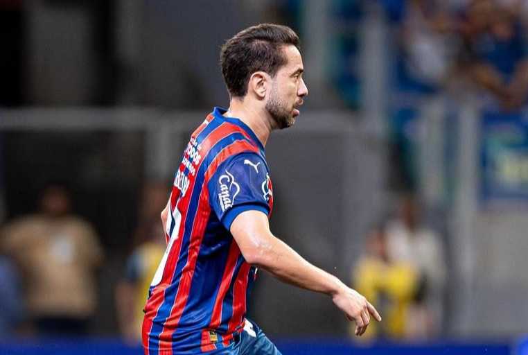Clubes prestam apoio a Everton Ribeiro após diagnóstico de câncer