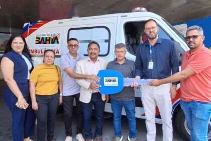 Deputado Roberto Carlos entrega ambulância e reforça estrutura de saúde em Ibipitanga