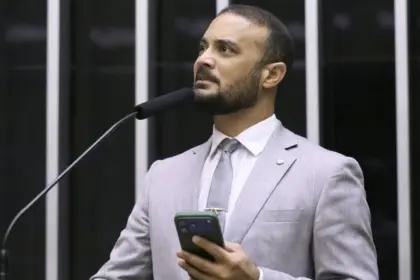 Deputado baiano elogia megaoperação no Rio e provoca polêmica ao comemorar mortes: "Rumo aos 200"