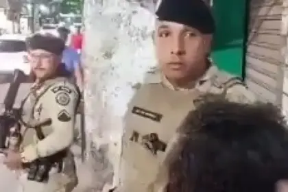 PM agrediu homem em protesto em Salvador; investigação iniciada