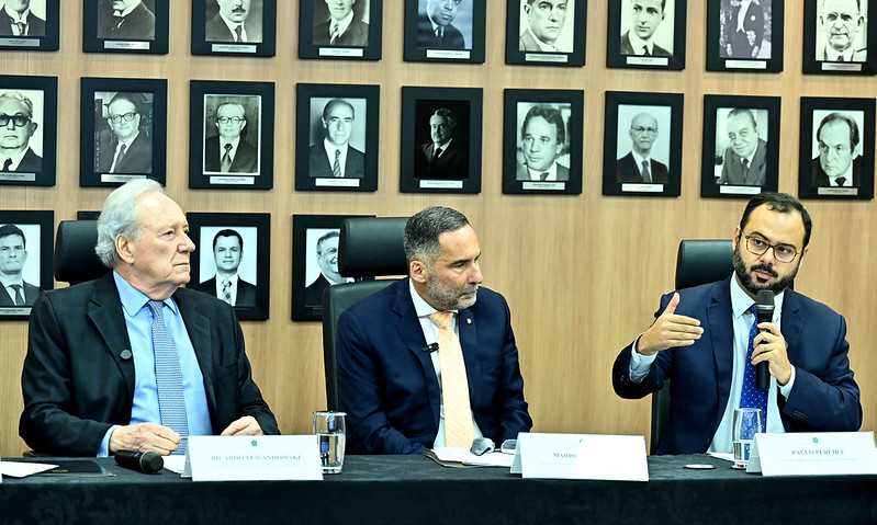 MJSP forma comitê para debater intoxicação por metanol em bebidas