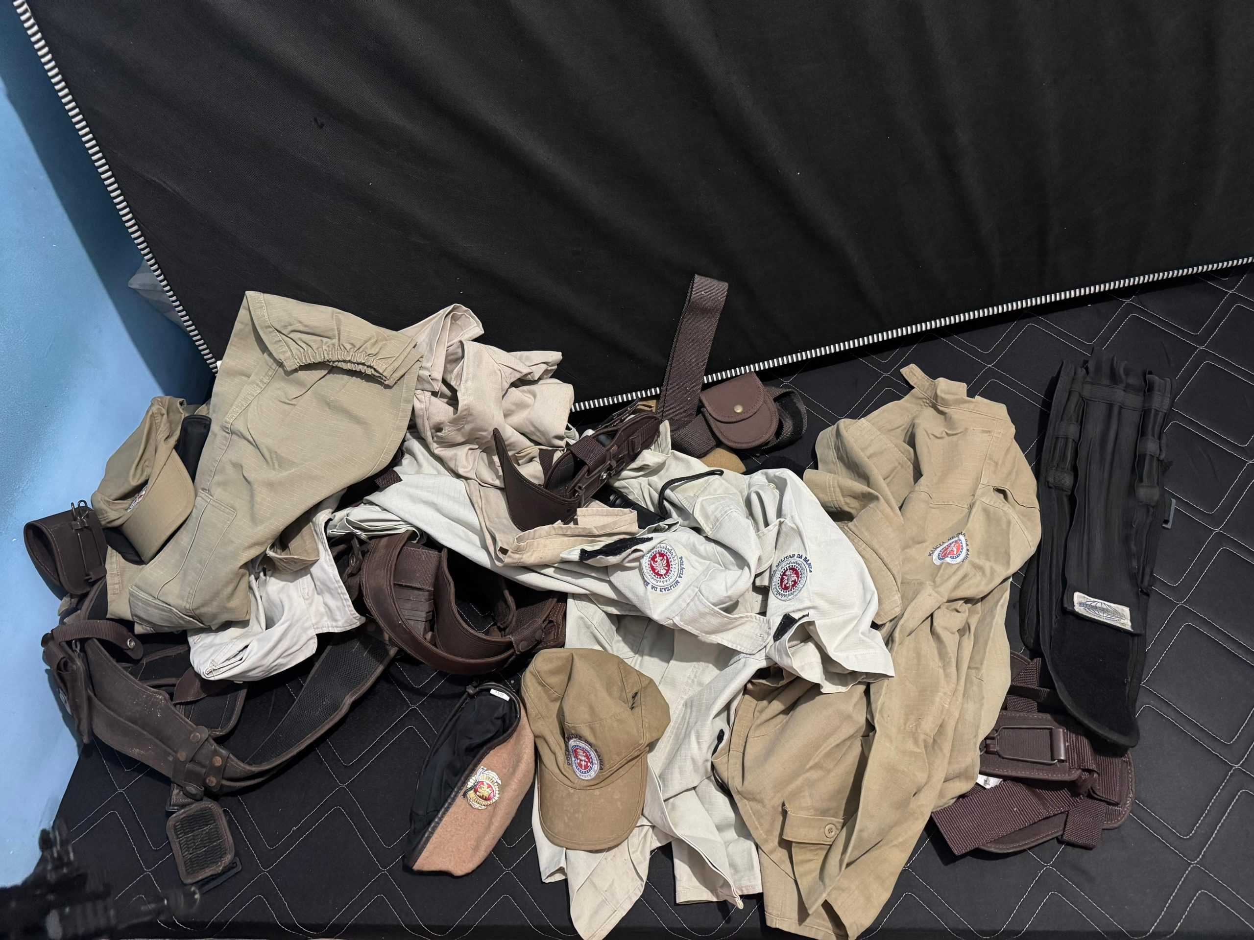 Polícia civil deflagra operação sicários e prende ex-policial militar e mulher em flagrante em são sebastião do passé