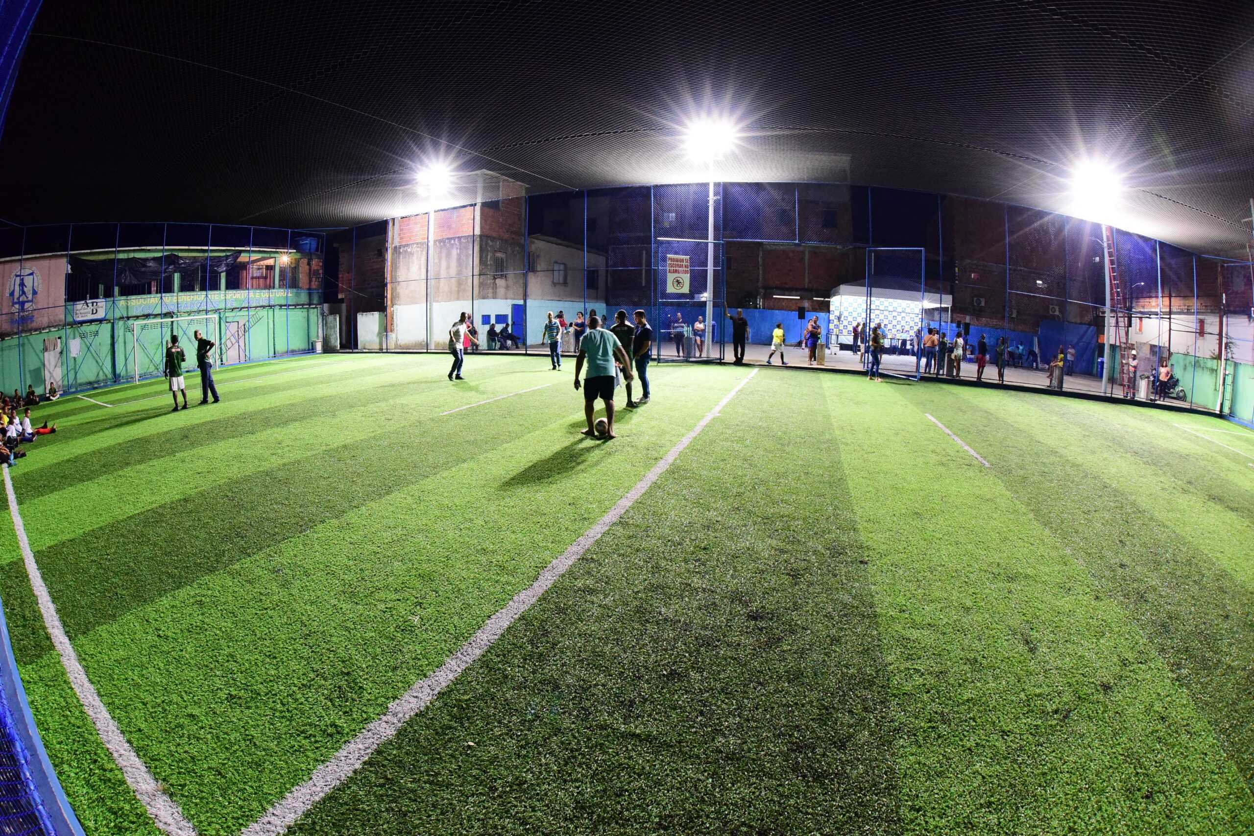 Salvador chega a 83 campos de grama sintética com inauguração de arena em Paripe
