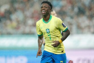Virginia? Vini Jr. revela para quem mandou beijo em comemoração de gol contra Coreia do Sul