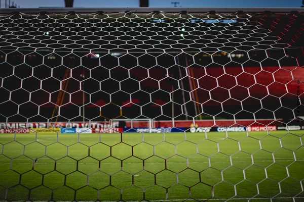 Vitória enfrenta Ceará no Barradão pelo Brasileirão; veja prováveis times