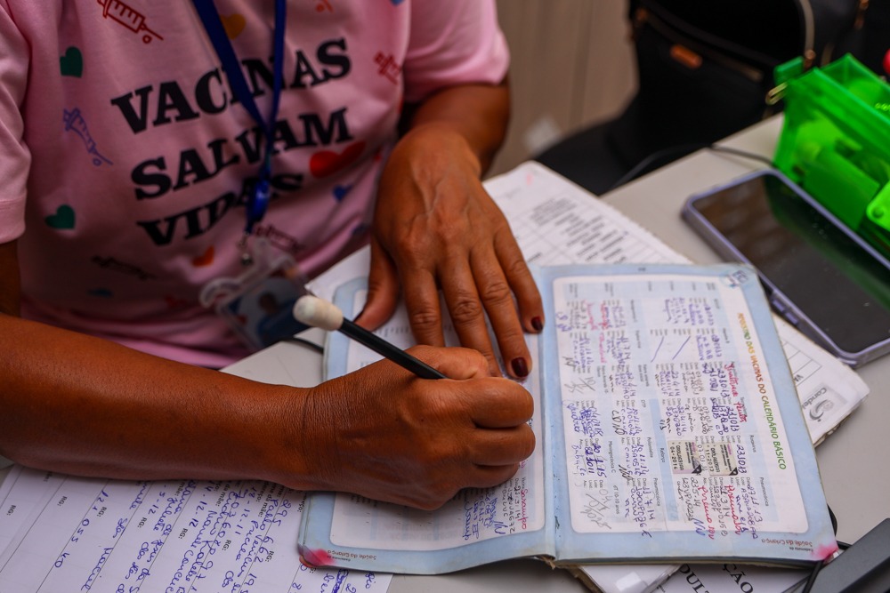 Estudantes de Candeias recebem vacinas em campanha de multivacinação