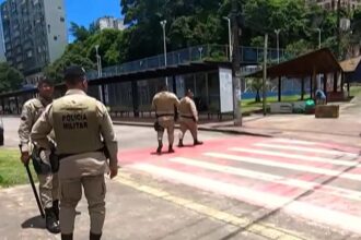 Comerciantes da Barroquinha fecham após ameaça de toque de recolher