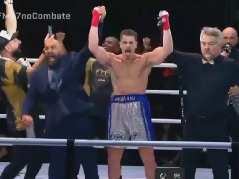 Sacha Bali Conquista Vitória Emocionante Sobre Davi Brito!