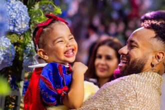 Mavie Viraliza: Pequena Impressiona com Semelhança a Neymar!