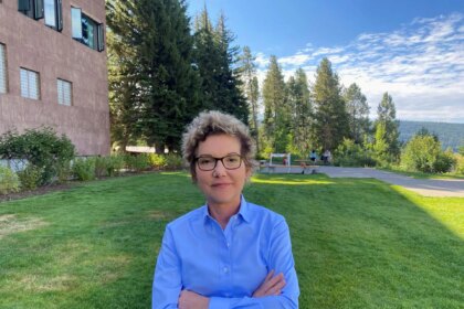 Daly do Fed defende corte adequado e continuidade de restrições