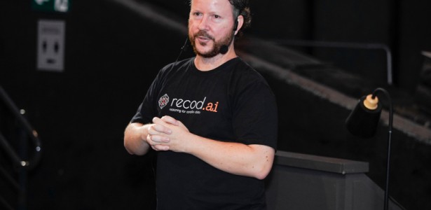 Convergência de Bits, Átomos, Neurônios e Genes: A Revolução Tecnológica e Biológica