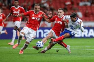 Bahia reage no fim e empata com o Inter fora de casa pelo Brasileirão