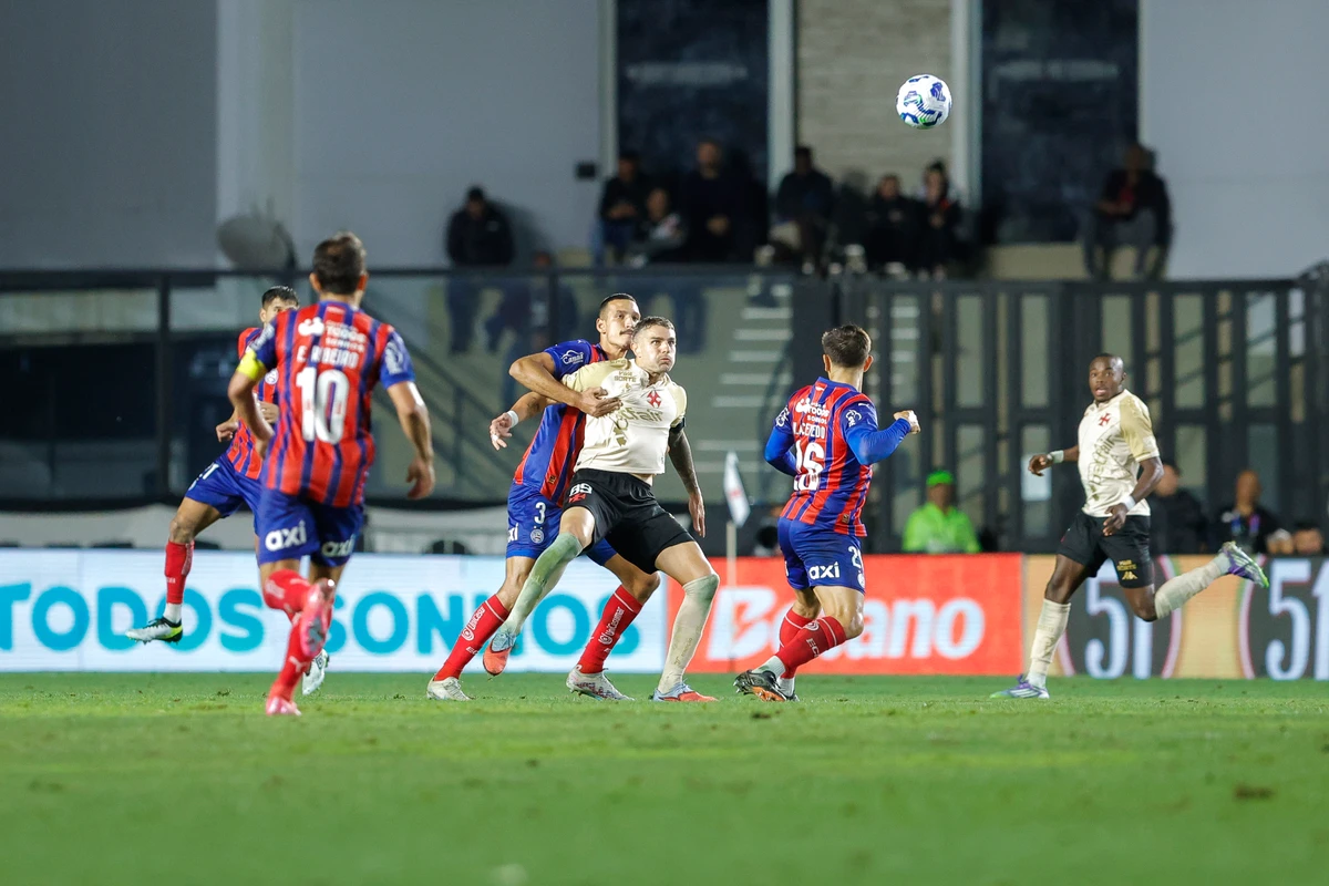 De olho na Libertadores, Bahia encara Vasco na Arena Fonte Nova; prováveis escalações