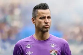 Fábio responde provocações de torcedores e diz que Palmeiras “tinha que ganhar do Vitória”
