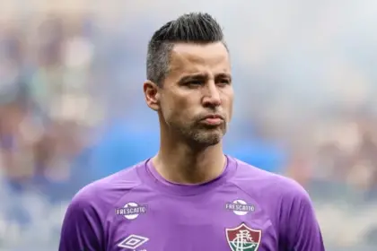 Fábio responde provocações de torcedores e diz que Palmeiras “tinha que ganhar do Vitória”