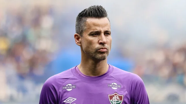 Fábio responde provocações de torcedores e diz que Palmeiras “tinha que ganhar do Vitória”