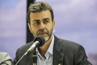 Freixo confirma saída da Embratur em 2026 para disputar a Câmara e cita avanço do turismo na Bahia