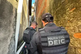 Polícia prende articulador de ataques a farmácias em motel no Costa Azul